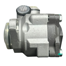 Carregar imagem no visualizador da galeria, Bomba Direcao Hidraulica Mb  1418/1728/2423/2428 Atego 1317
